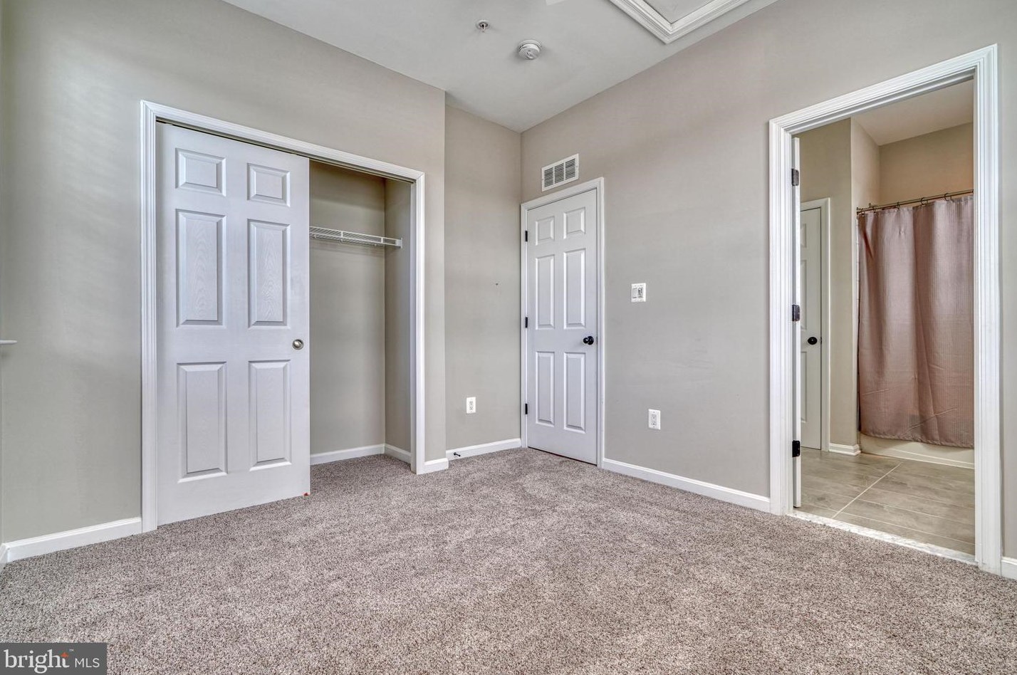 1200 Berry St, Baltimore MD 21211-1927 exterior