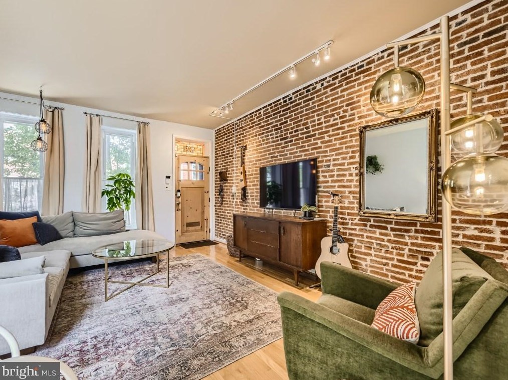 821 Barre St, Baltimore MD 21230-2421 exterior