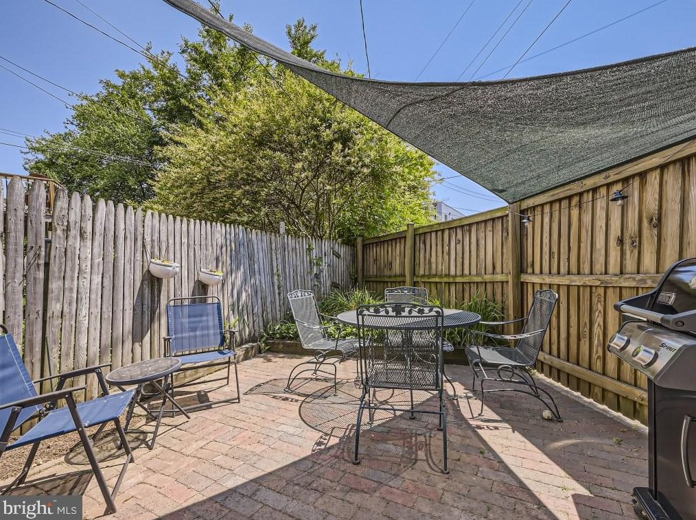 821 Barre St, Baltimore MD 21230-2421 exterior