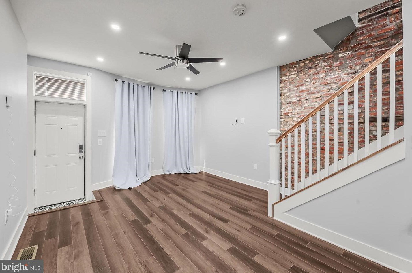 1362 Washington Blvd, Baltimore MD  21230-1829 exterior