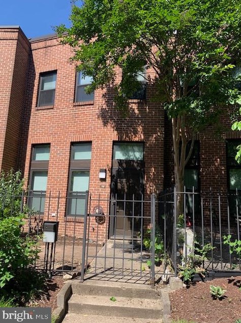 918 Stubblefield Ln, Baltimore MD  21202-3756 exterior