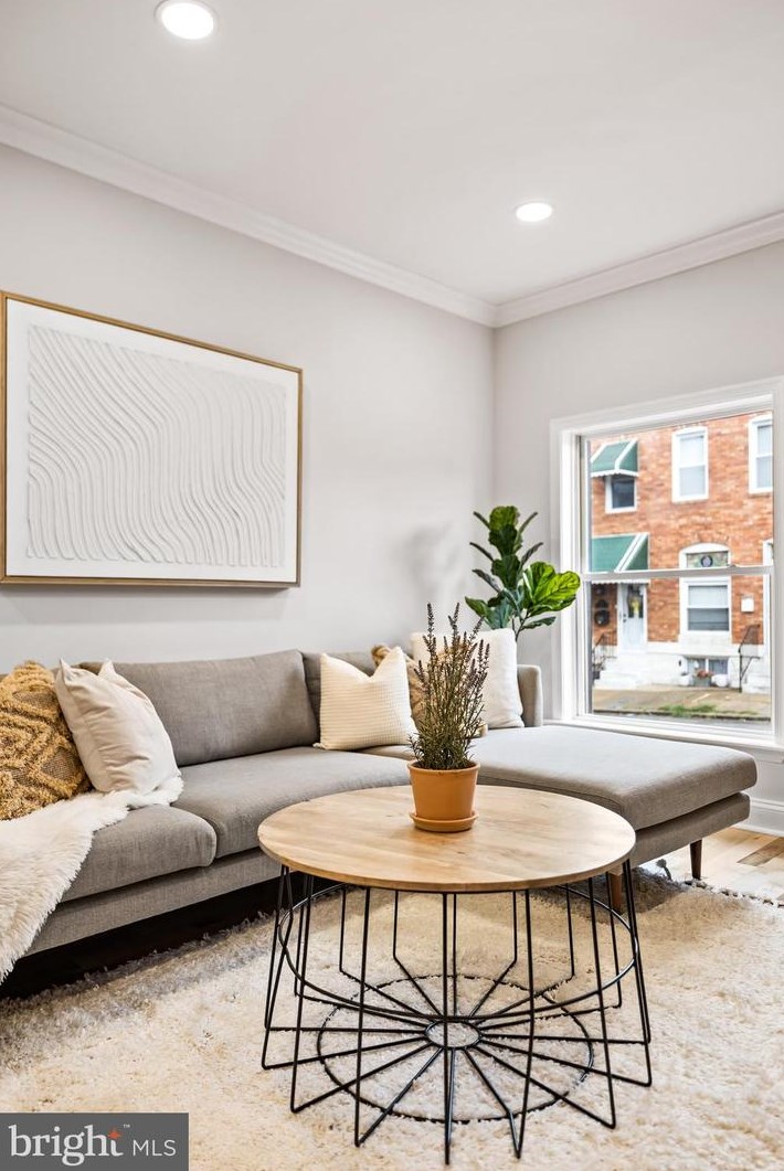 646 Curley St, Baltimore MD  21224-2737 exterior