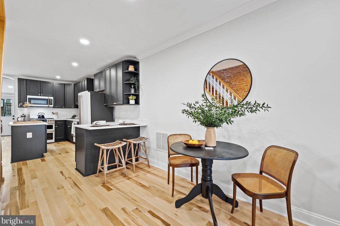 646 Curley St, Baltimore MD  21224-2737 exterior