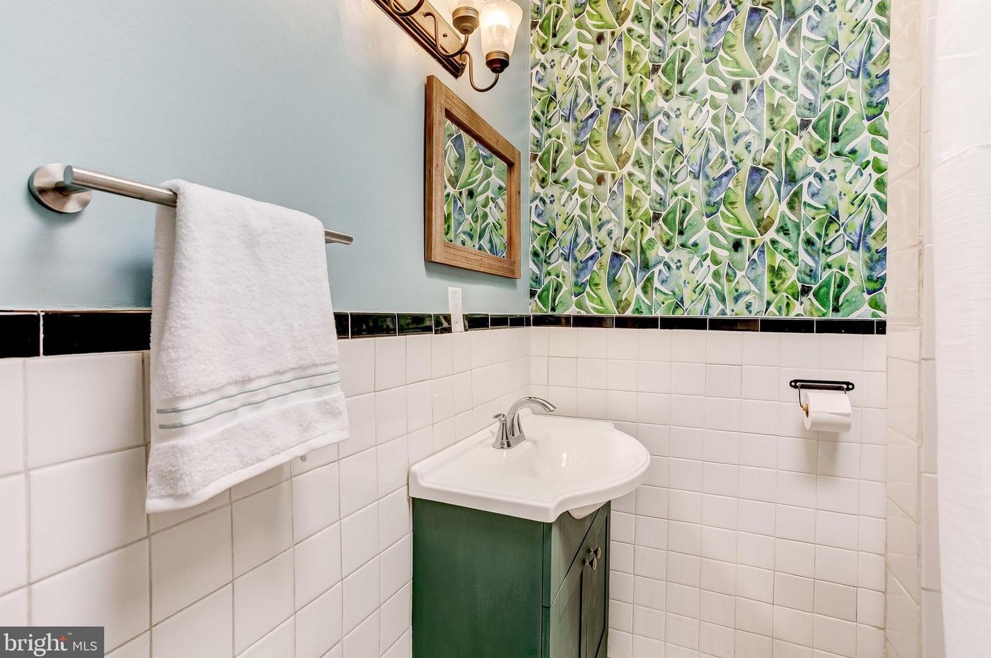 1353 42, Baltimore MD 21218-1202 exterior