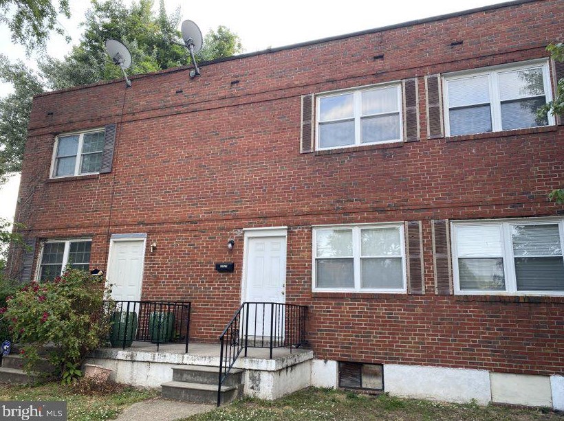 3826 2nd St, Baltimore MD  21225-2050 exterior