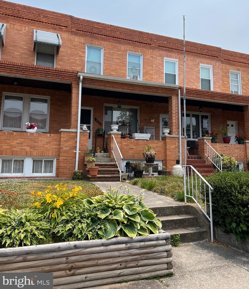 353 Folcroft St, Baltimore, MD 21224-2802