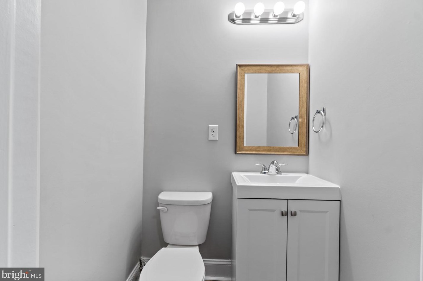 2213 Riggs Ave, Baltimore, MD 21216