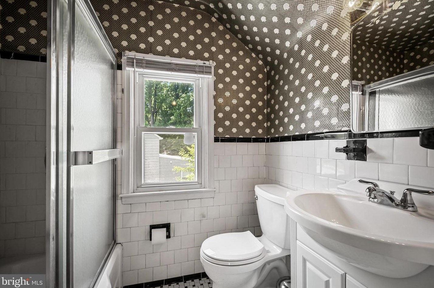 5016 Pilgrim Rd, Baltimore MD 21214-1541 exterior