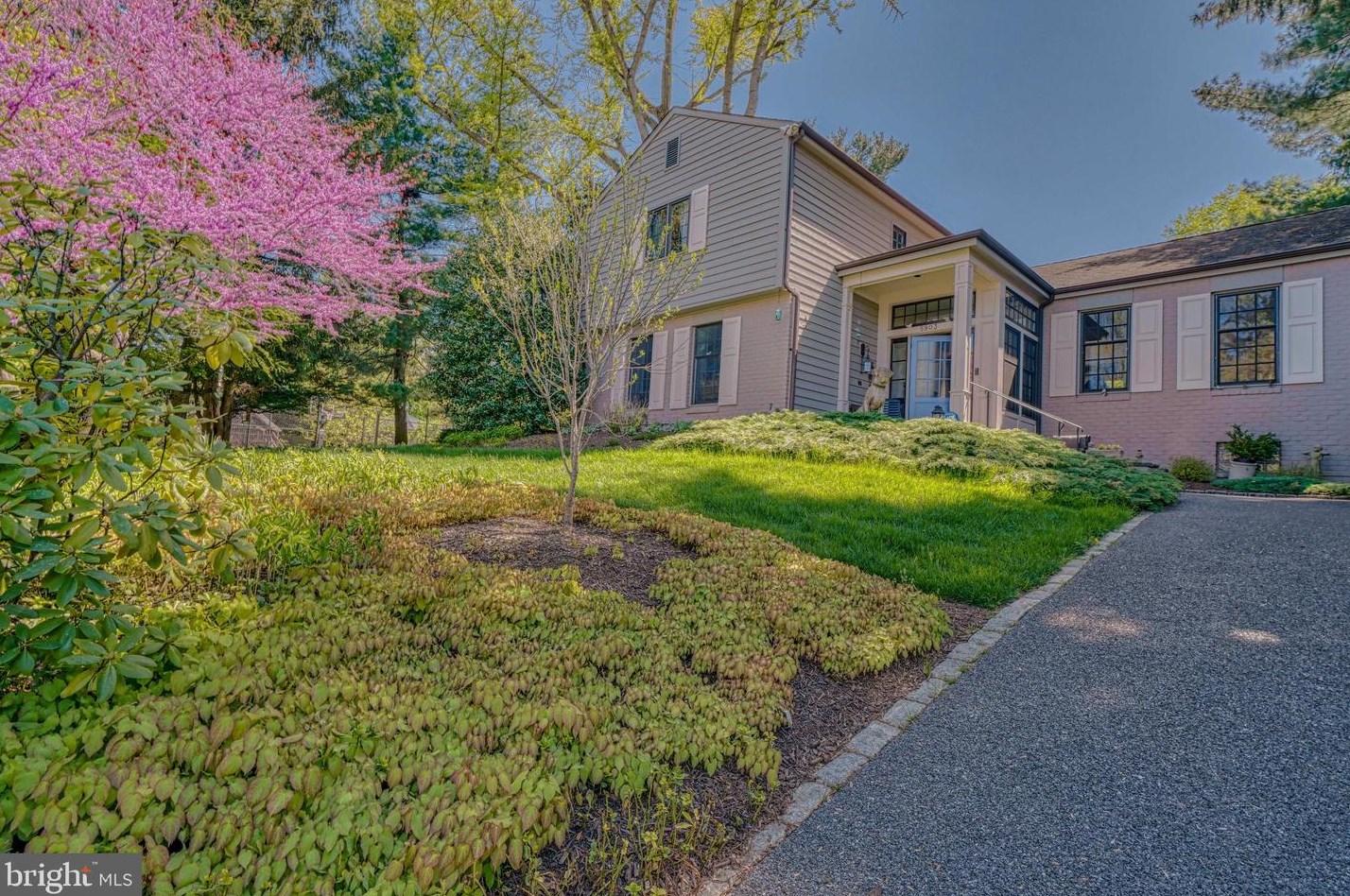 5903 Wilmary Ln, Baltimore, MD 21210-1230