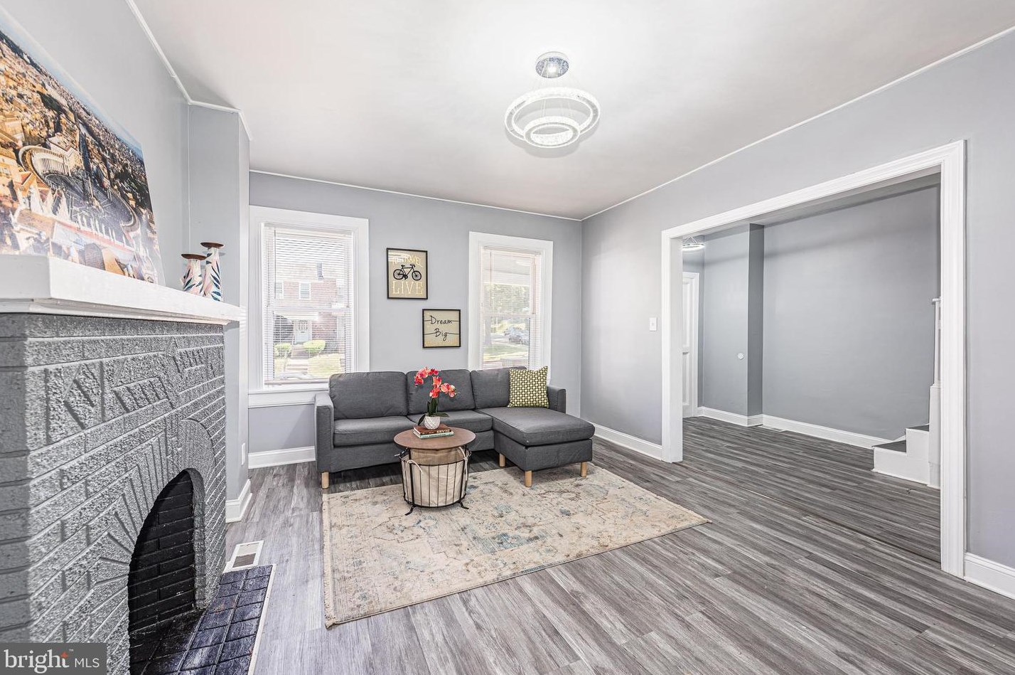 2428 Keyworth Ave, Baltimore MD  21215-7633 exterior