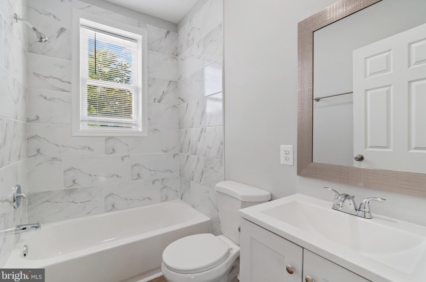 2706 E Chase Street E, Baltimore, MD 21213