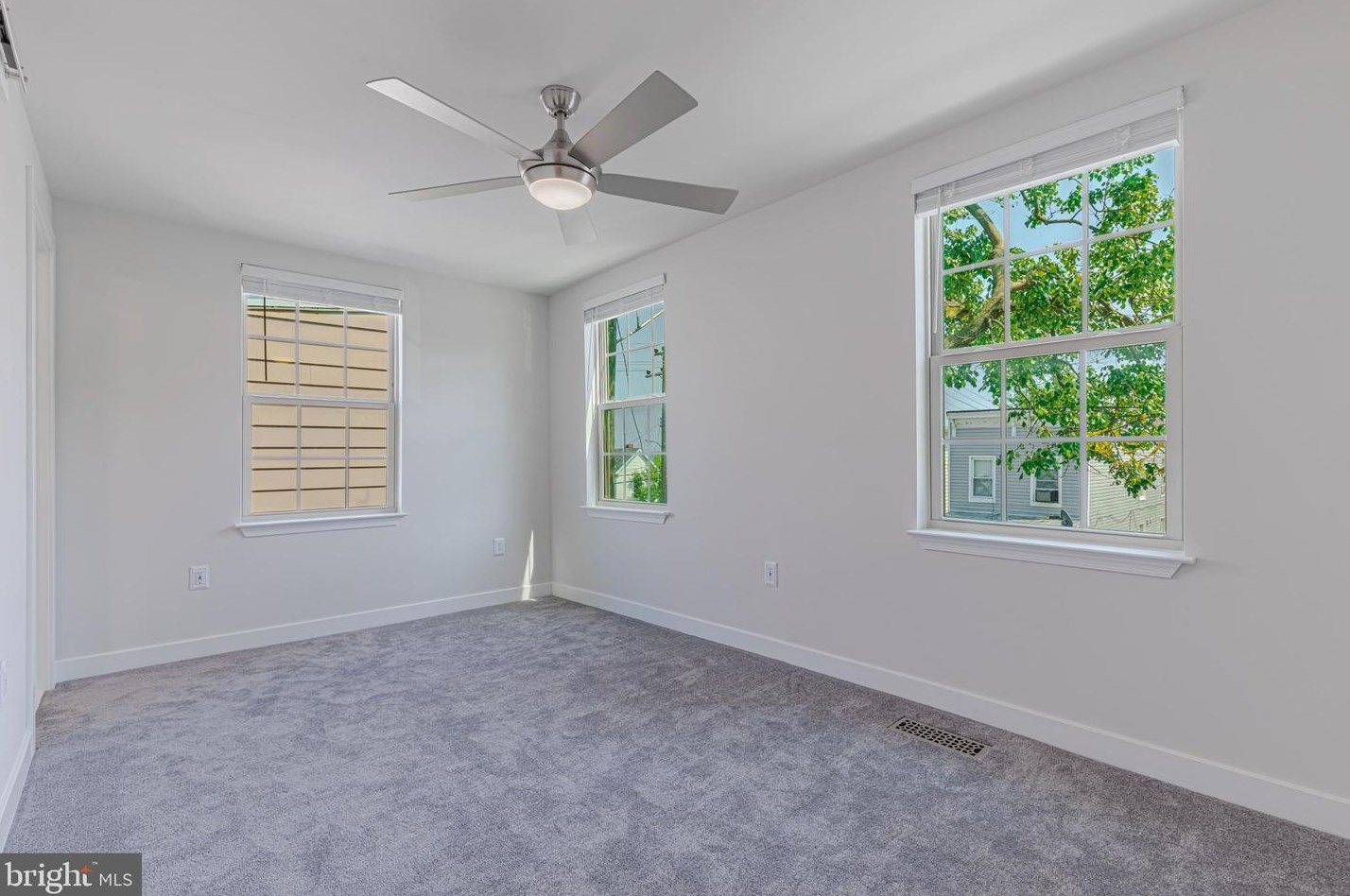 1420 Elmtree St, Baltimore MD  21226-1240 exterior