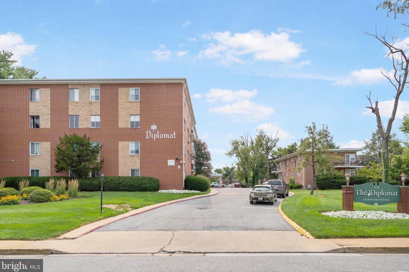 3737 Clarks Ln, Baltimore MD  21215-2716 exterior