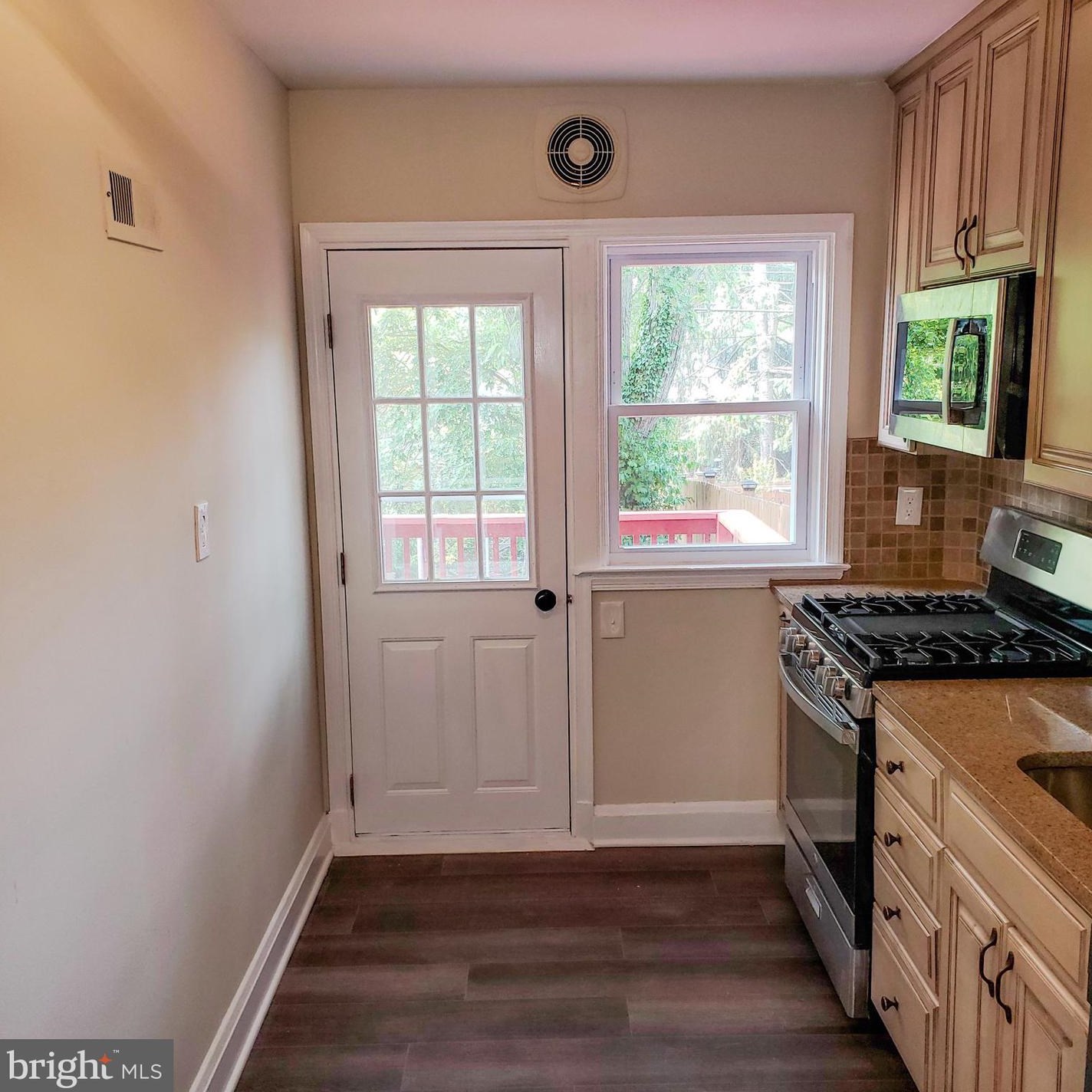 3143 Woodring Ave, Baltimore MD  21234-7830 exterior