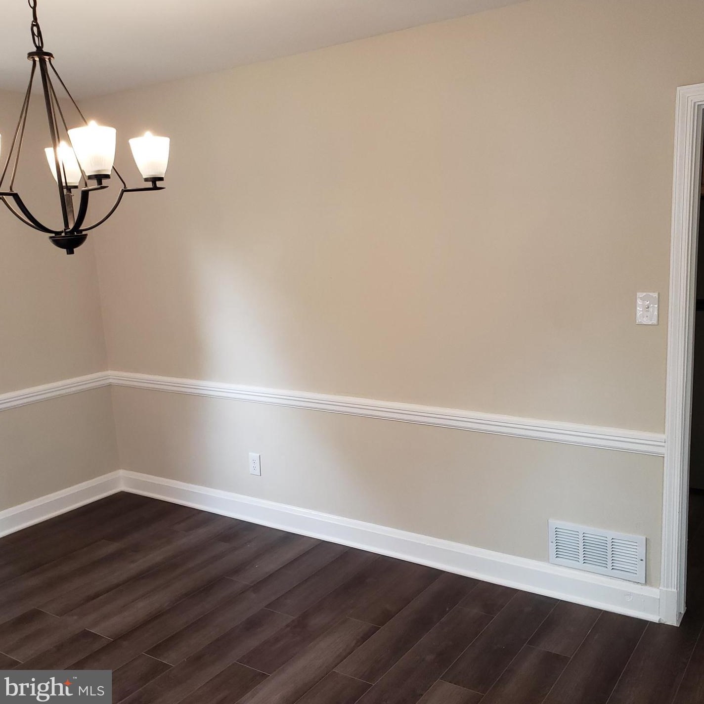 3143 Woodring Ave, Baltimore MD  21234-7830 exterior