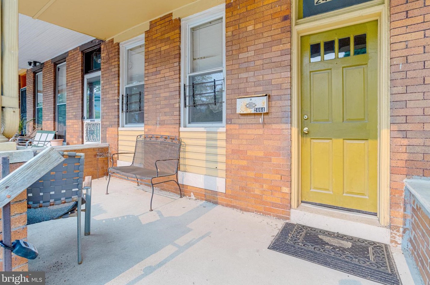 2464 Lakeview Ave, Baltimore, MD 21217-4748
