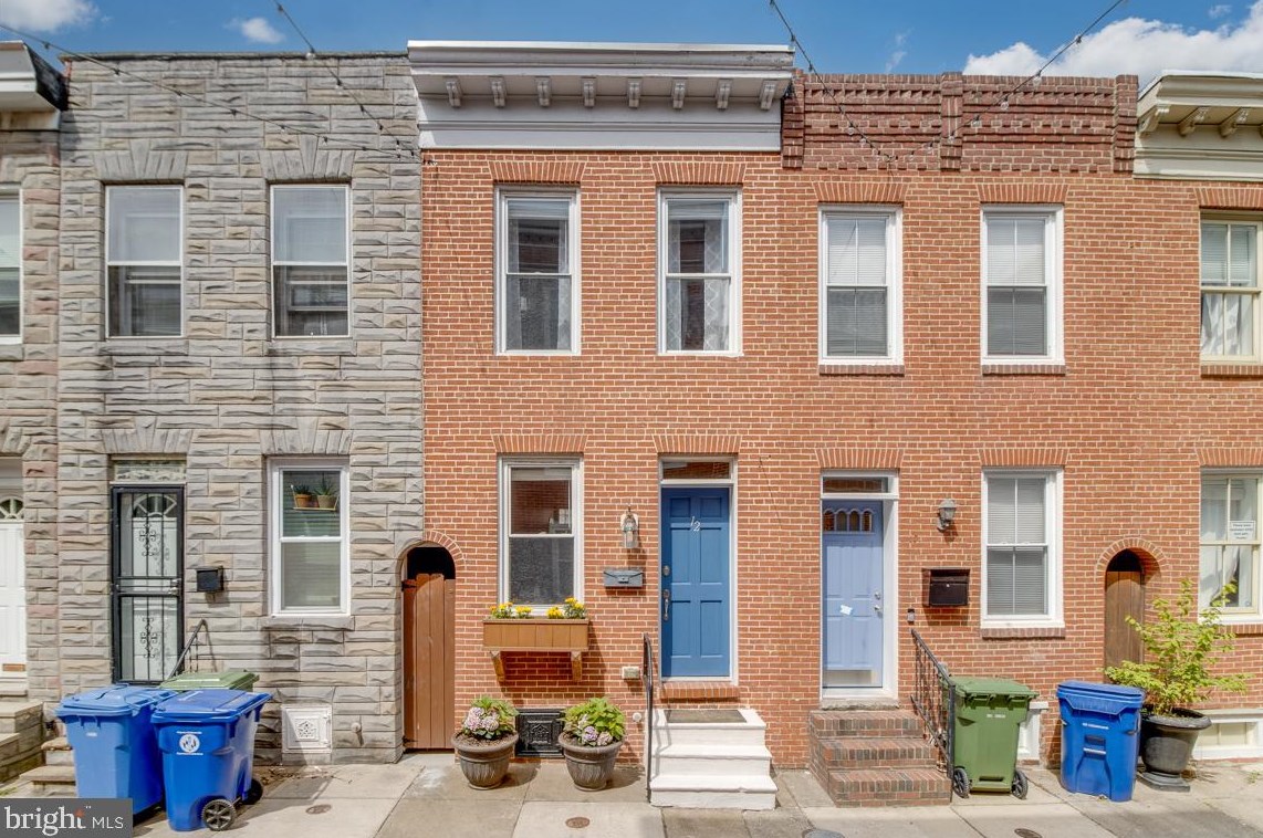 12 Castle St, Baltimore, MD 21231-1917