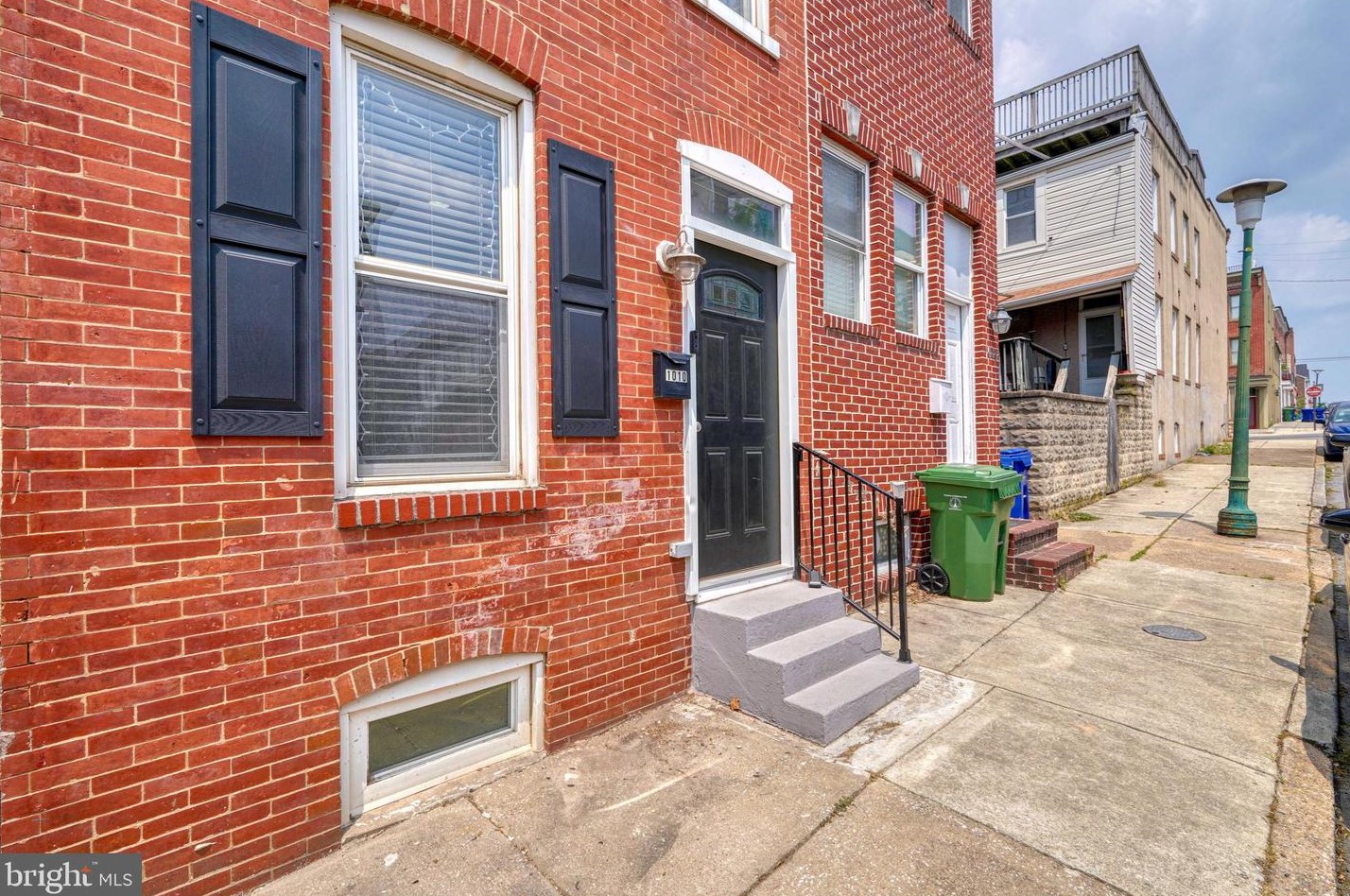 1010 S Robinson St, Baltimore, MD 21224