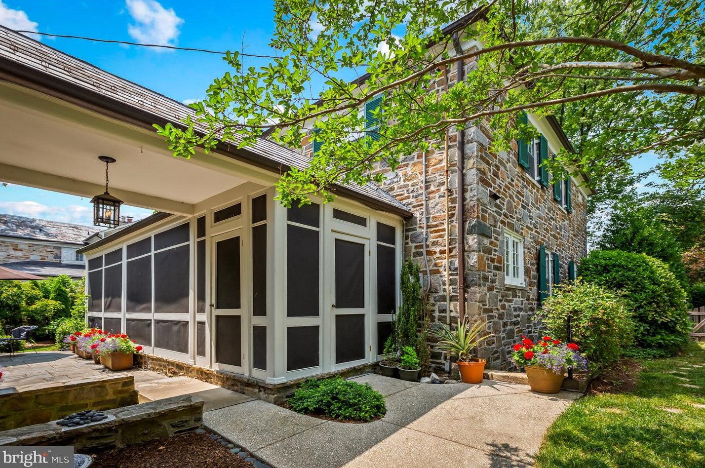 109 Croydon Rd, Baltimore MD 21207-3850 exterior