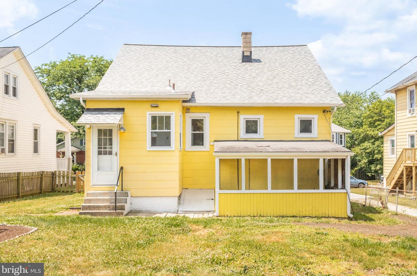 2904 Bayonne Ave, Baltimore MD 21206-3403 exterior