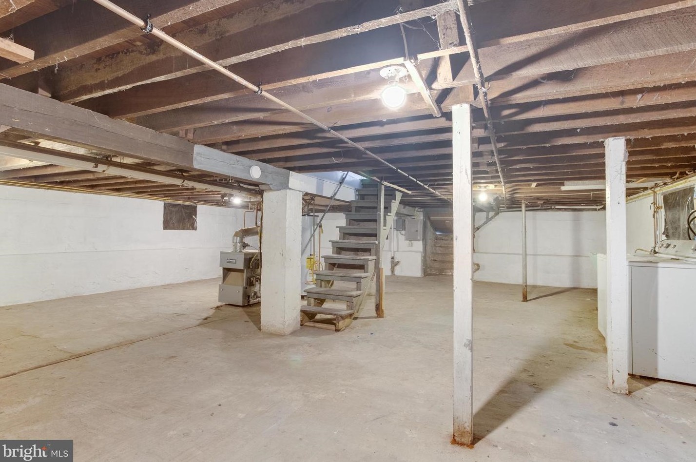 2904 Bayonne Ave, Baltimore MD 21206-3403 exterior