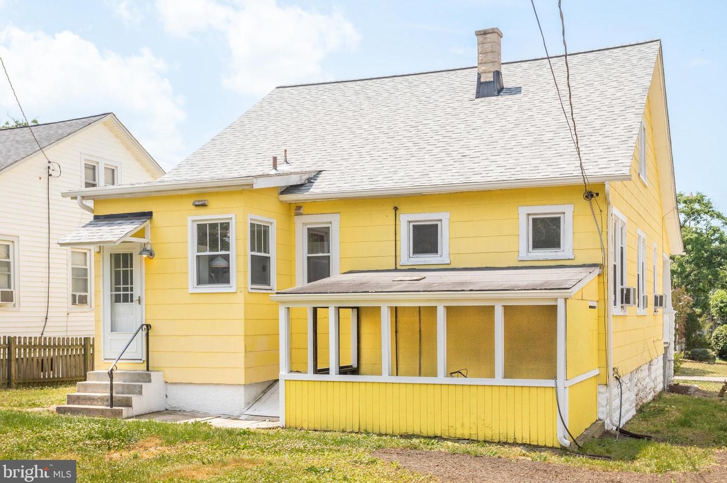 2904 Bayonne Ave, Baltimore MD 21206-3403 exterior