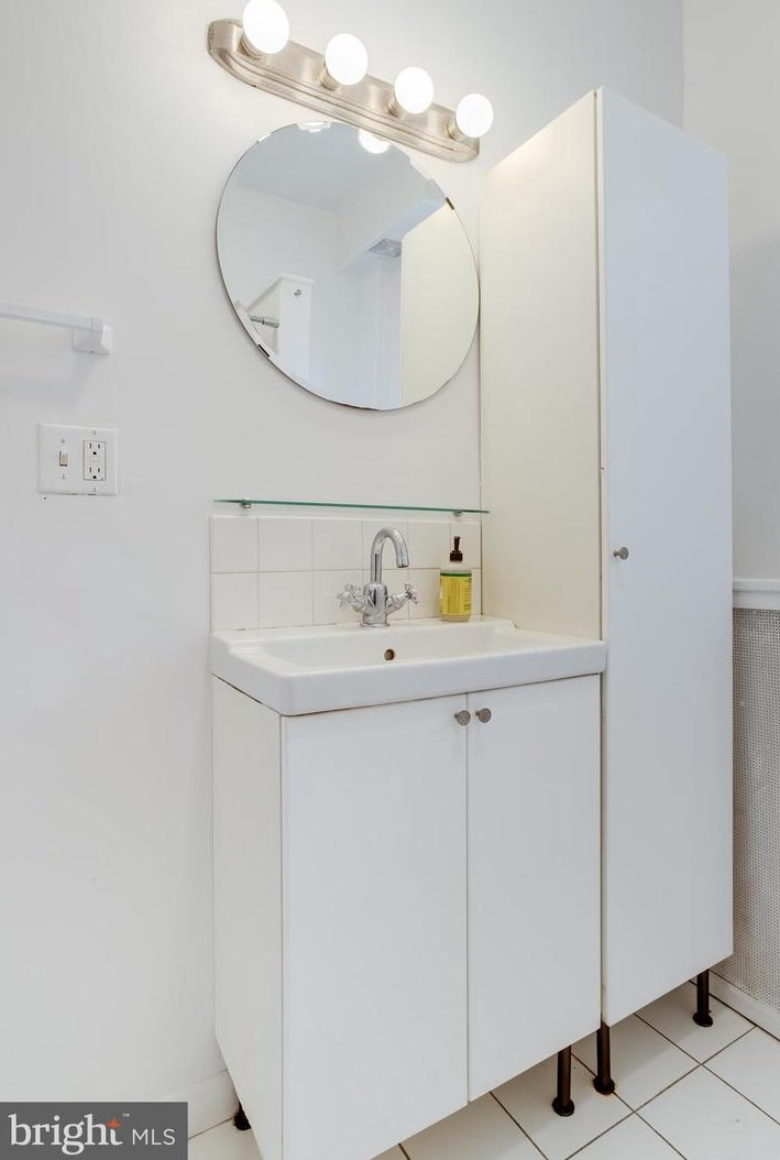 2904 Bayonne Ave, Baltimore MD 21206-3403 exterior