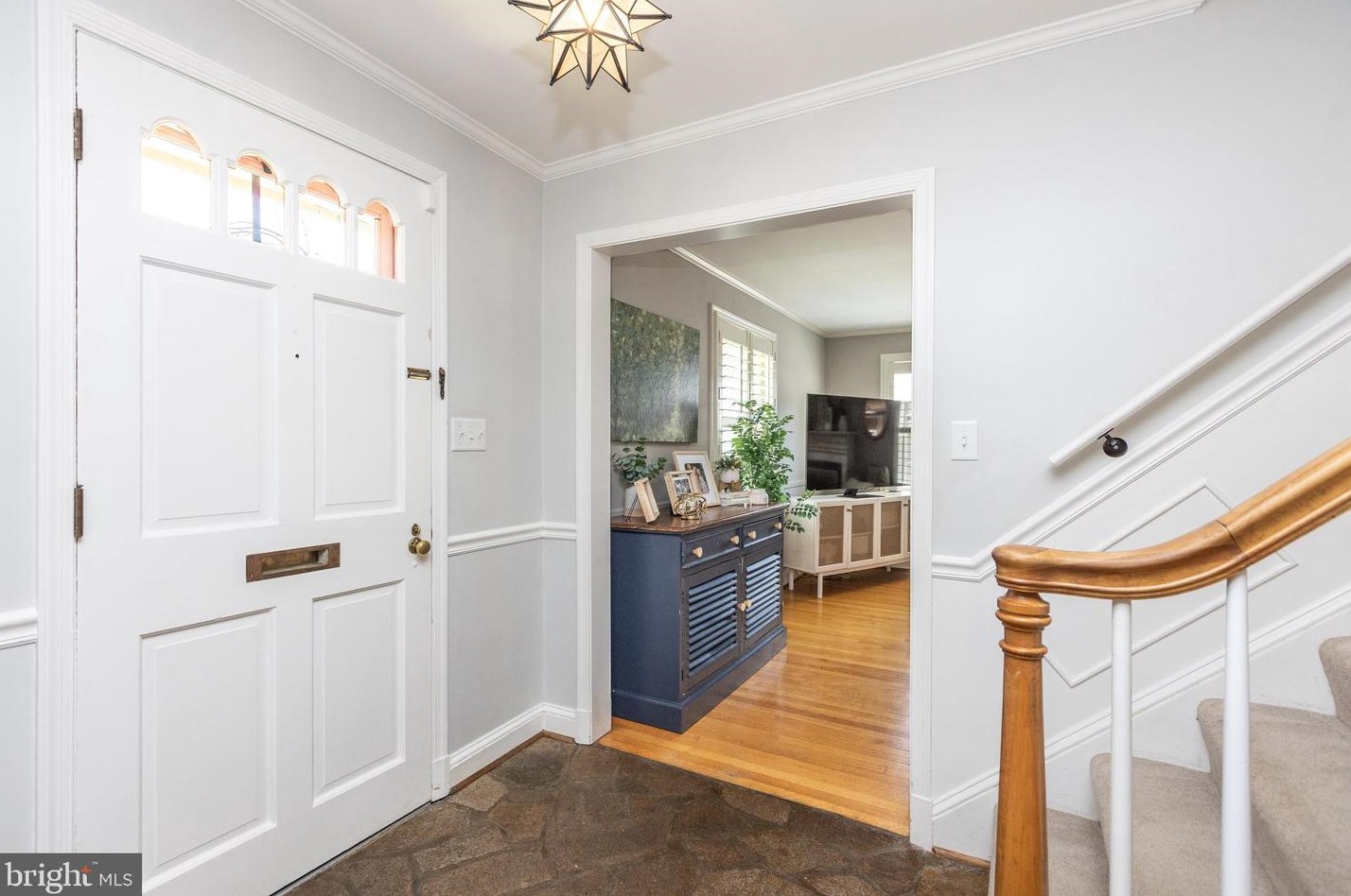 109 Lake Ave, Baltimore, MD 21210-1305