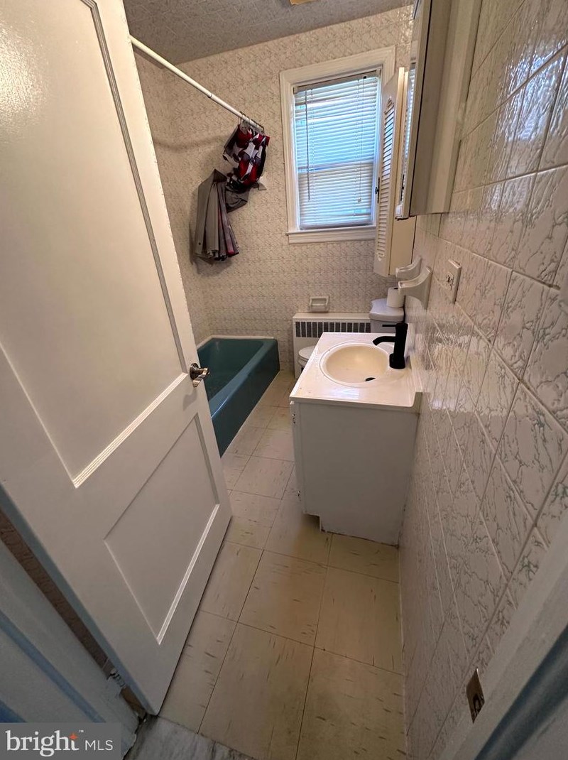 4625 Mary Ave, Baltimore MD 21206-2803 exterior