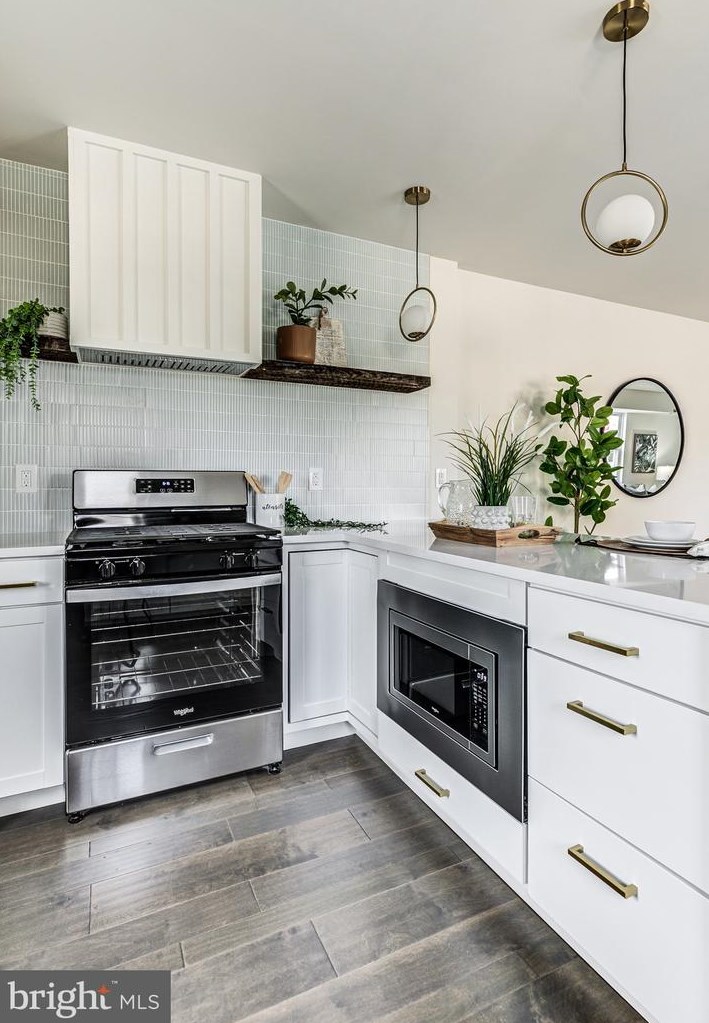 815 33 St, Baltimore MD 21211-2707 exterior