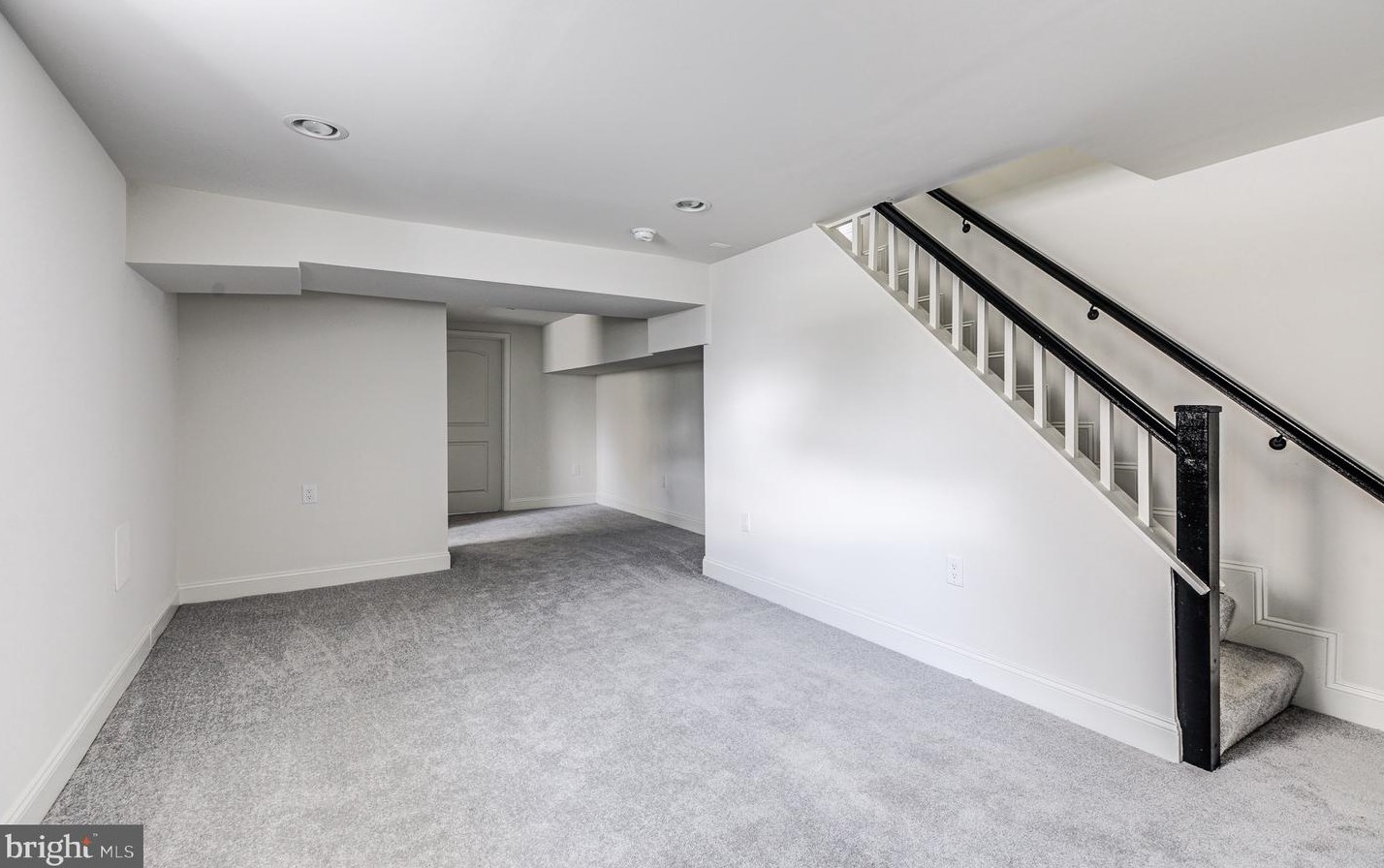 815 33 St, Baltimore MD 21211-2707 exterior