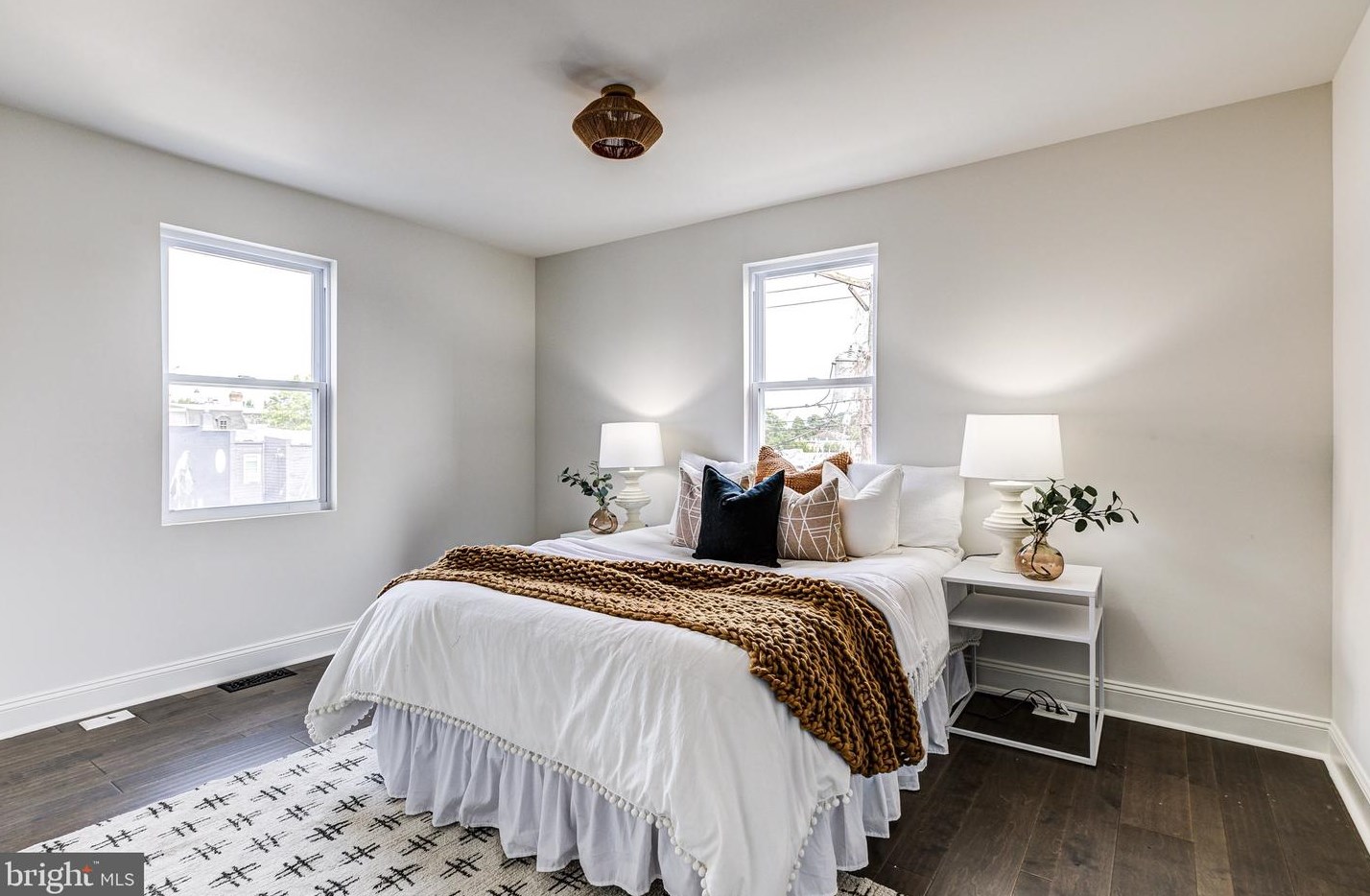 815 33 St, Baltimore MD 21211-2707 exterior