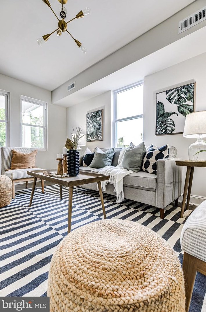 815 33 St, Baltimore MD 21211-2707 exterior