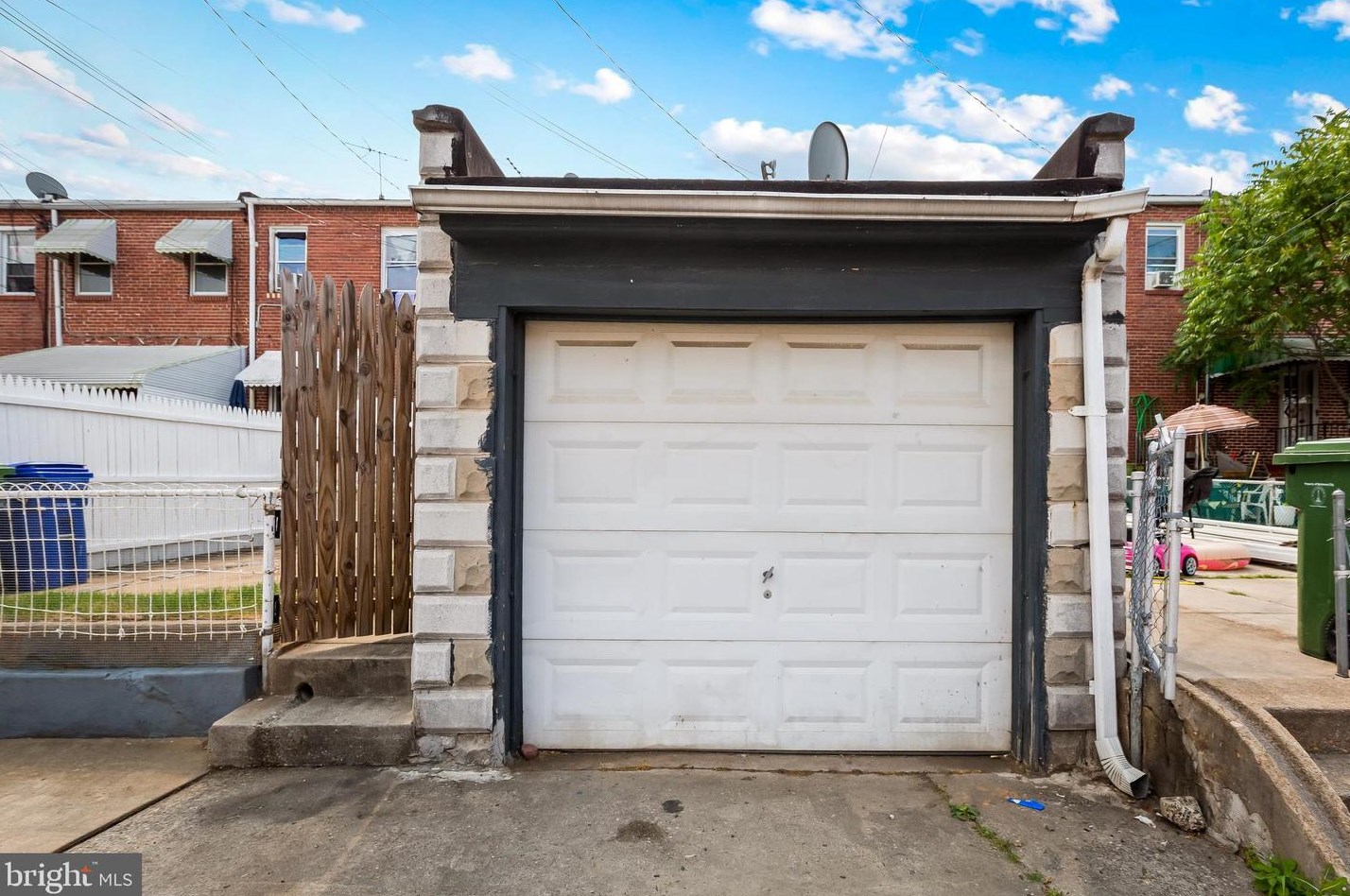 407 Elrino St, Baltimore MD  21224-2765 exterior