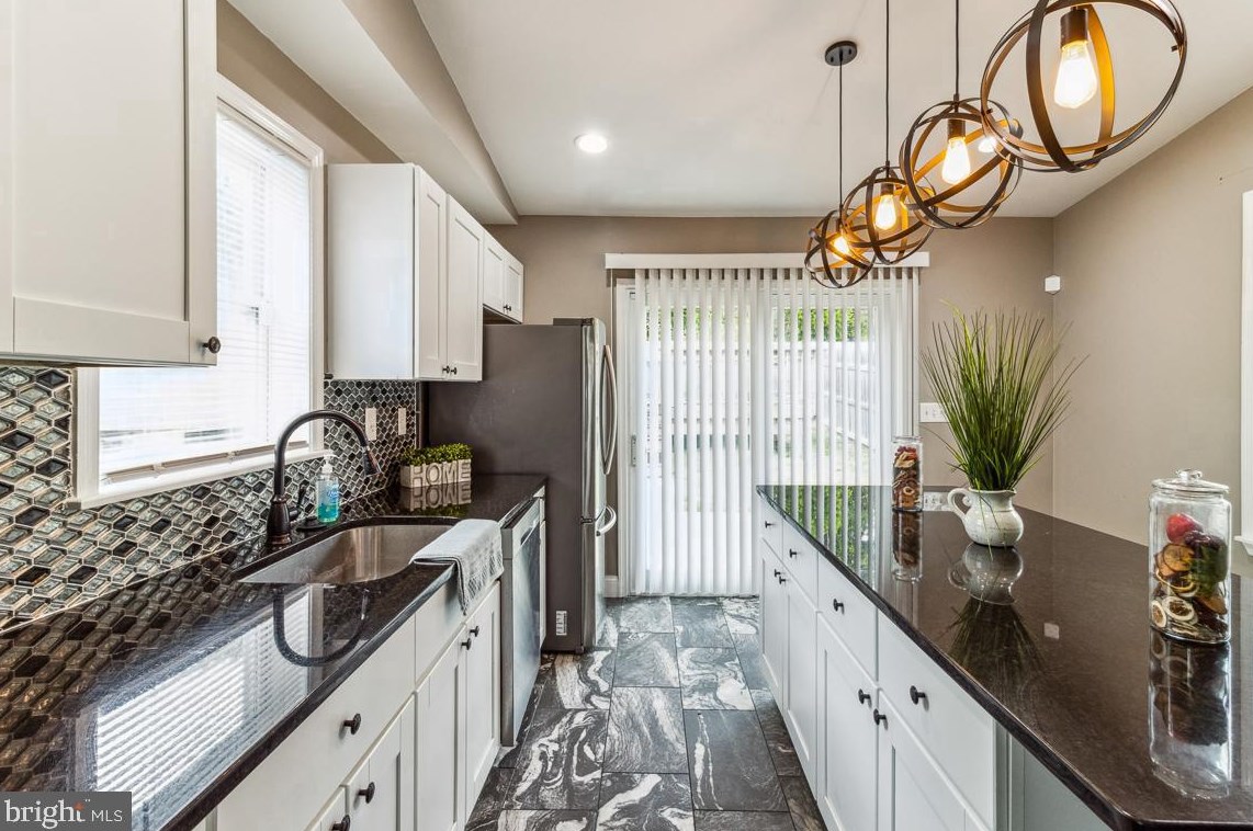 162 Morley St, Baltimore MD  21229-3646 exterior