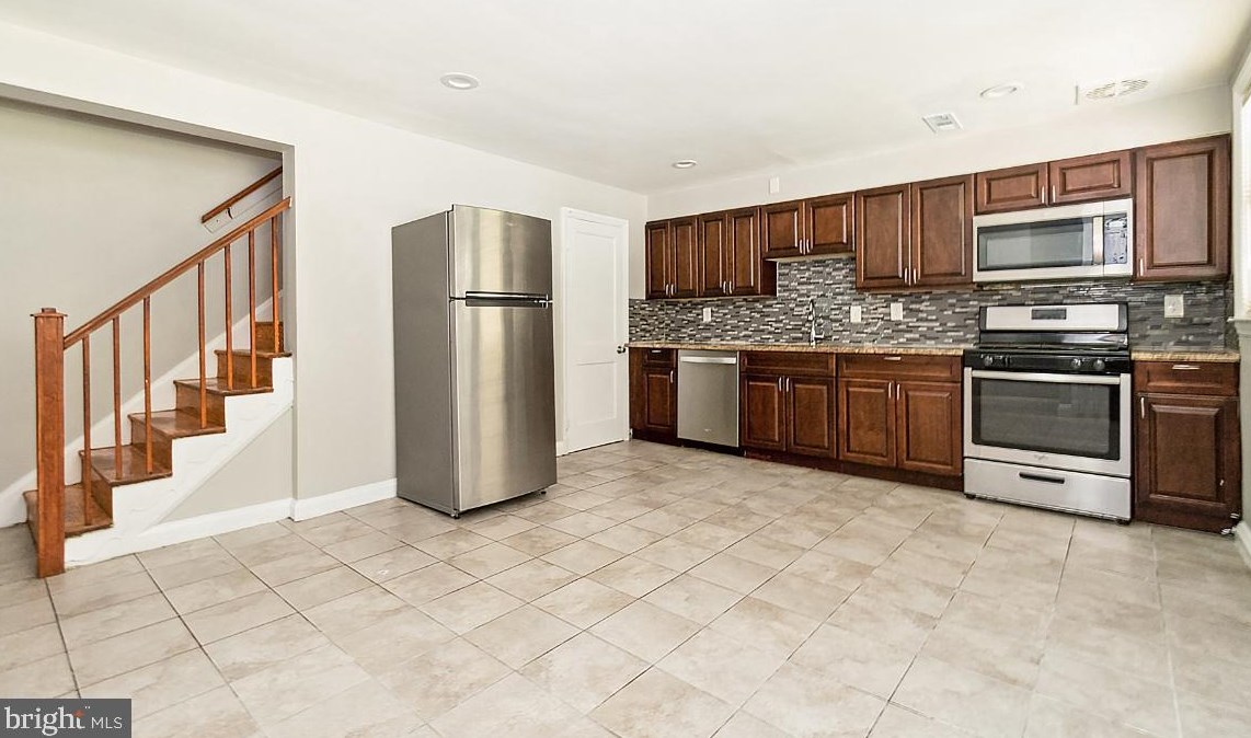 1603 Heathfield Rd, Baltimore MD  21212-1514 exterior