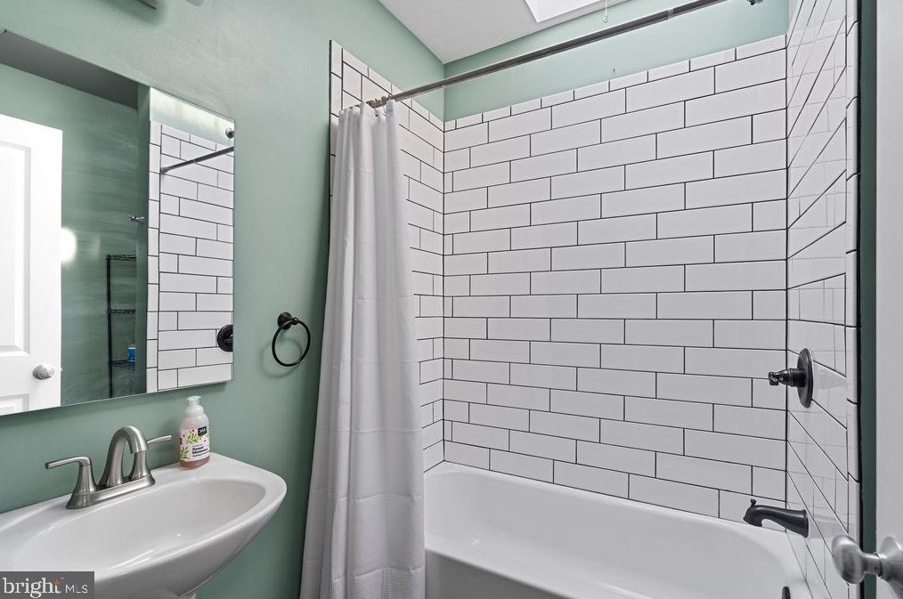 219 Kenwood Ave, Baltimore MD  21224-3613 exterior