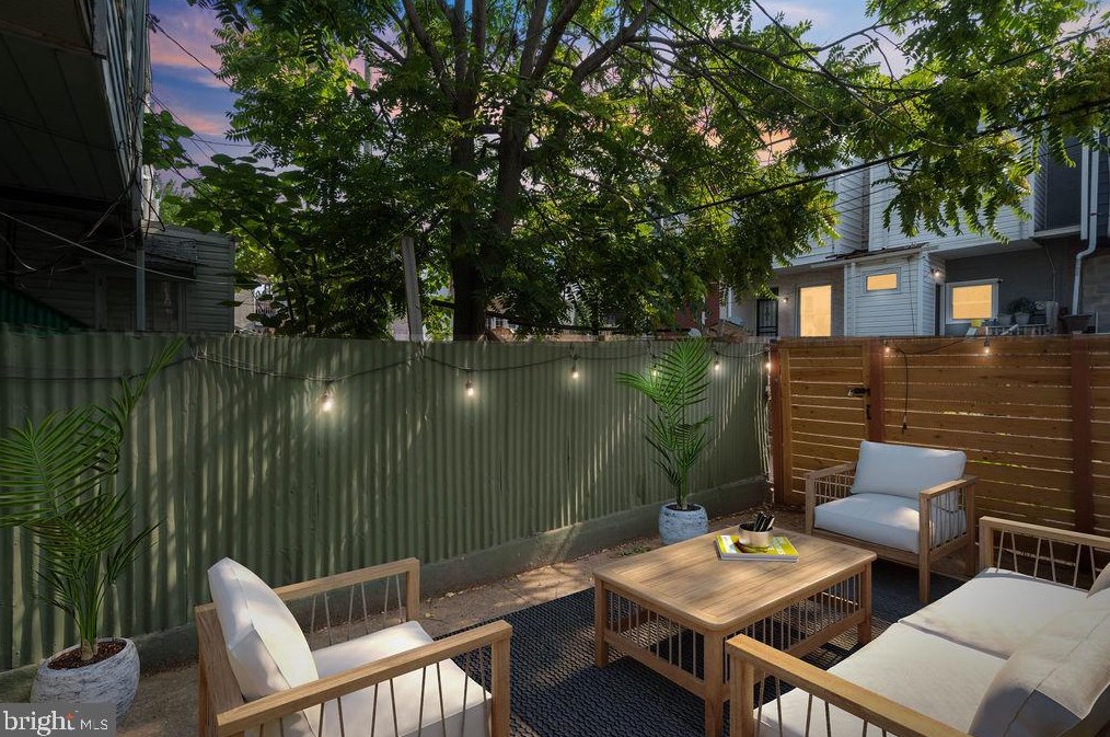219 Kenwood Ave, Baltimore MD  21224-3613 exterior