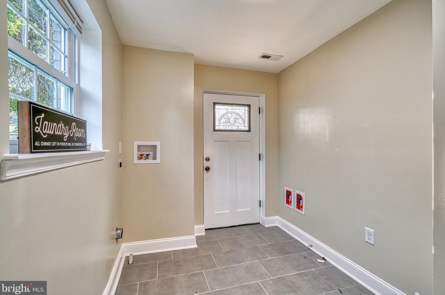 5210 The Alameda, Baltimore MD 21218-1357 exterior