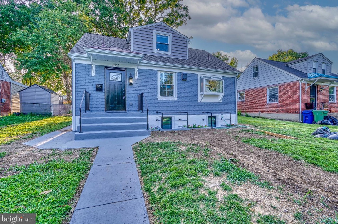 5210 The Alameda, Baltimore MD  21239-3439 exterior