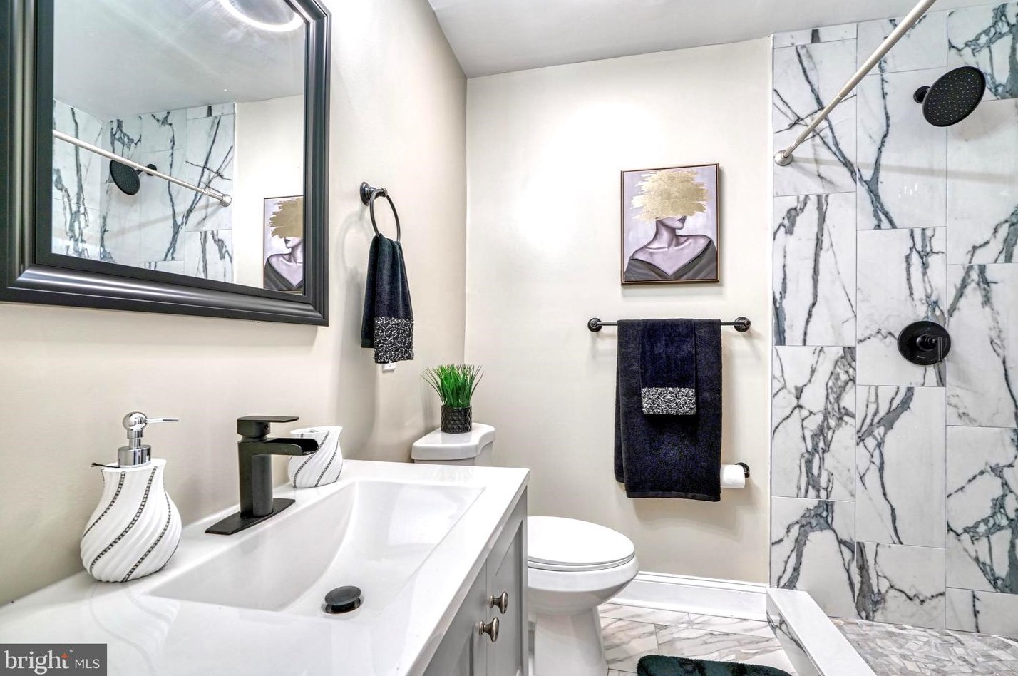 5210 The Alameda, Baltimore MD 21218-1357 exterior