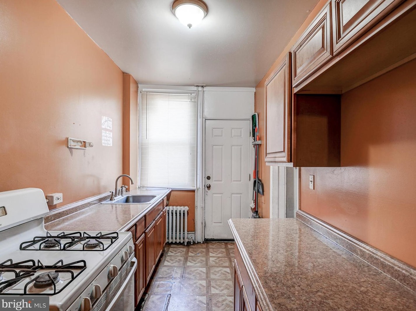 2316 Aiken St, Baltimore MD  21218-5517 exterior