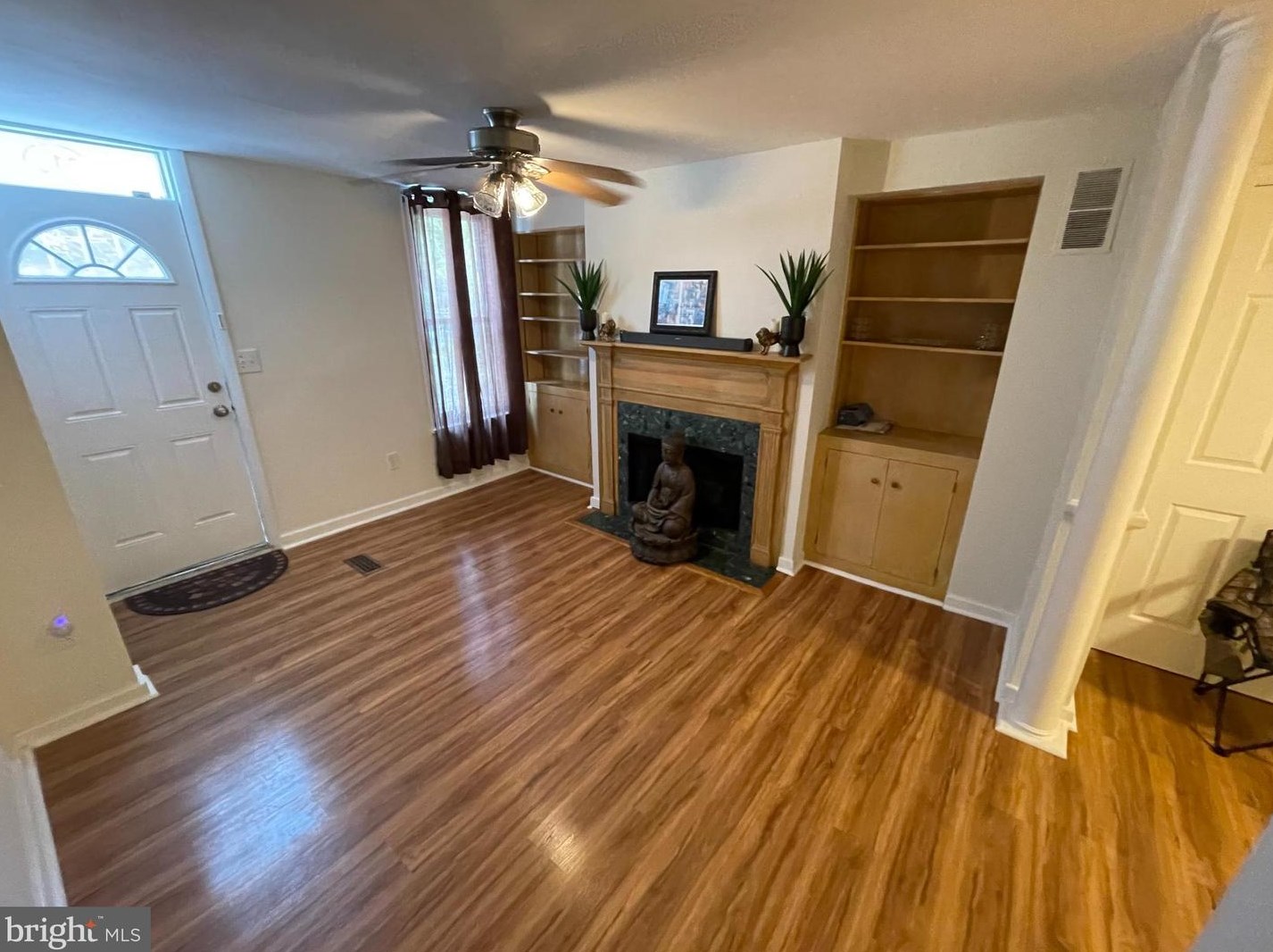 913 E Lombard St, Baltimore, MD 21202