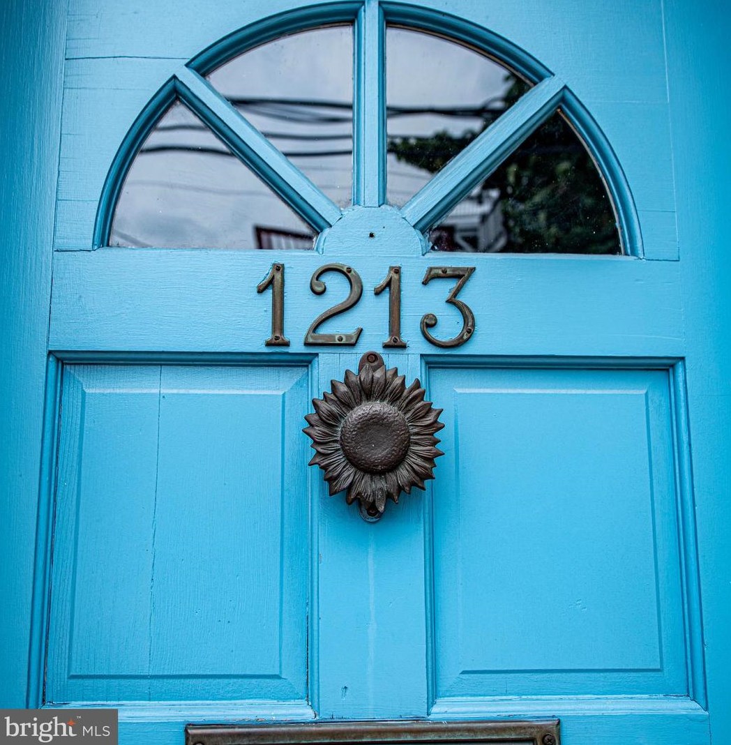 1213 Durst St, Baltimore, MD 21230-4303