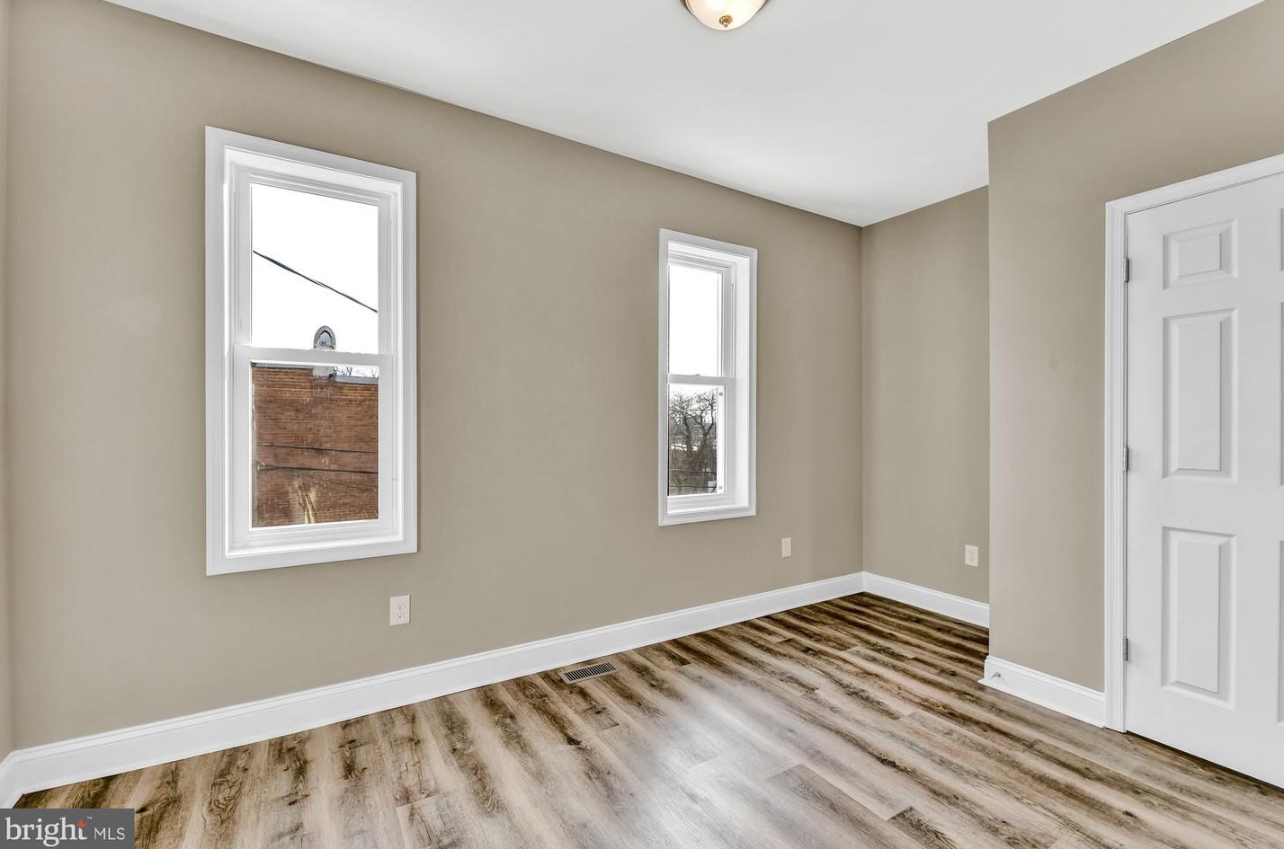 2637 E Biddle St, Baltimore, MD 21213