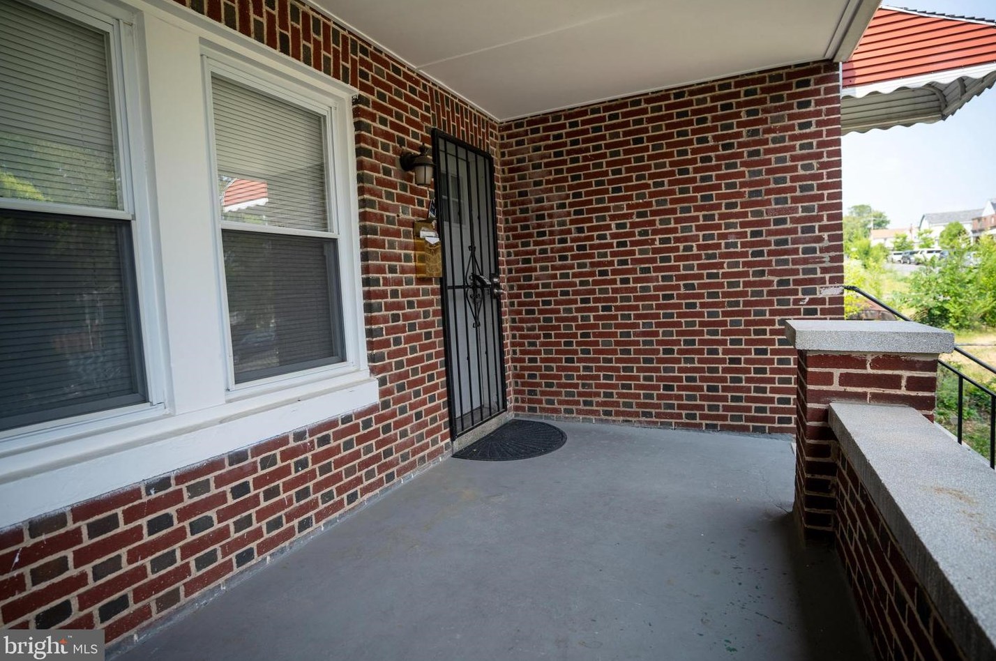 76 S Kossuth St, Baltimore, MD 21229