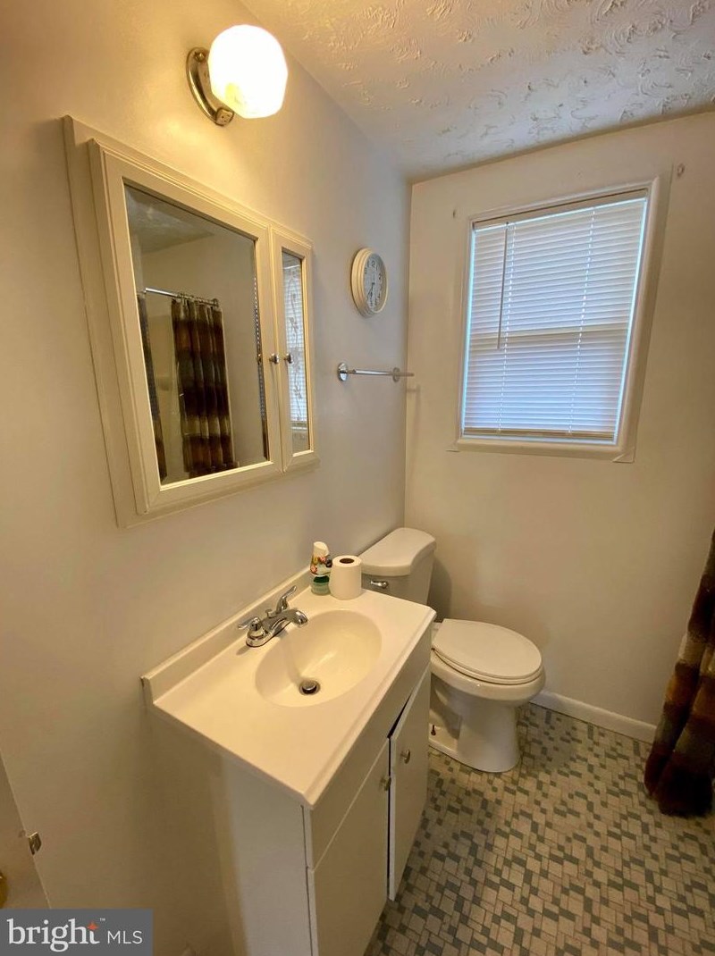 5543 Cedonia Ave, Baltimore MD  21206-3852 exterior