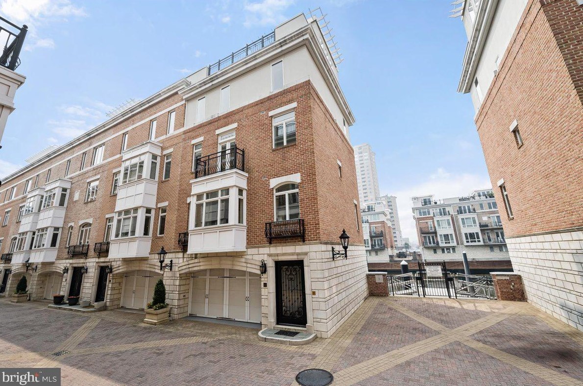 611 Ponte Villas, Baltimore, MD 21230-3961