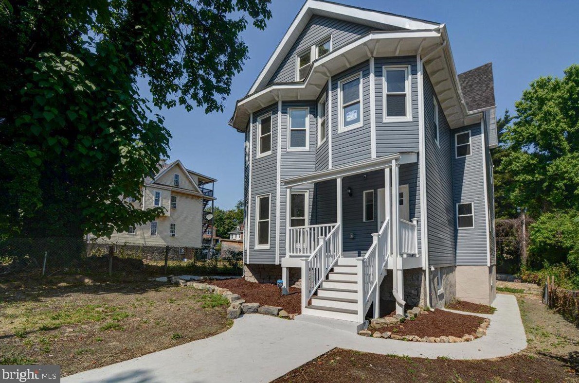 2125 Denison St #2, Baltimore, MD 21216