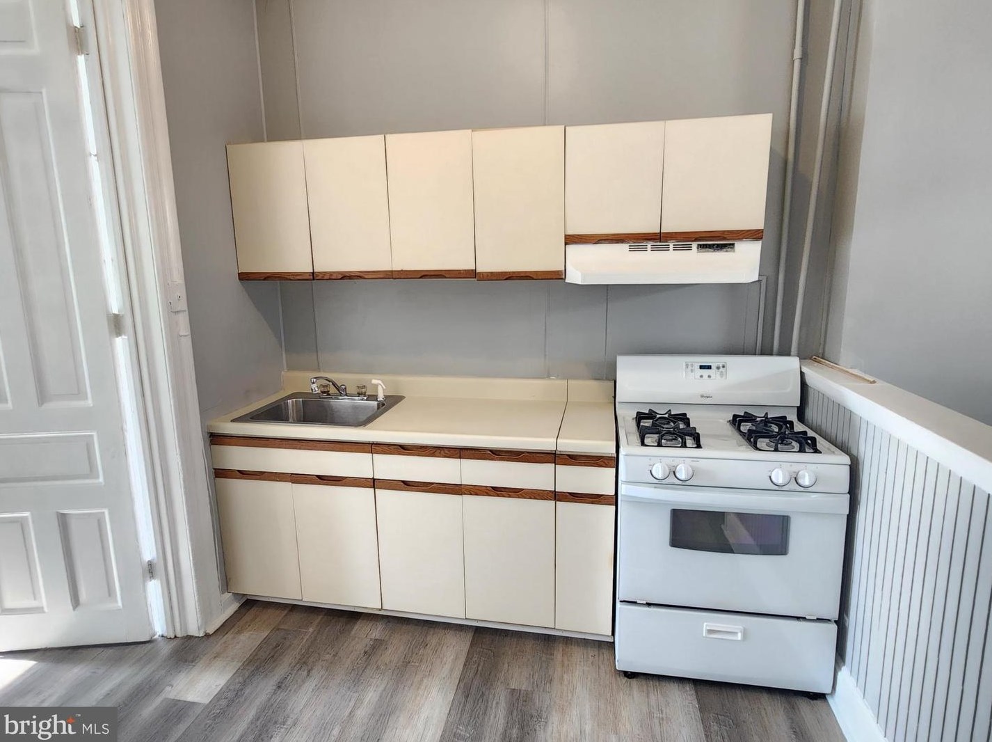 1917 Park Ave #1, Baltimore, MD 21217
